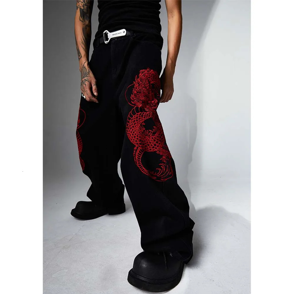 Embroidered Dragon Totem Jeans Hip Hop Baggy Jeans Streetwear Y2k Men's Jeans Loose Wide Leg Denim High Quality 240709