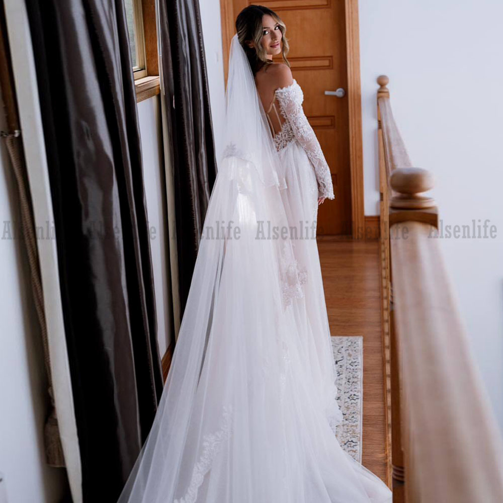 Off Shoulder Wedding Dresses Mermaid Long Sleeves 2024 Lace Appliqued Bridal Gowns Country Garden Sequined Wedding Gowns
