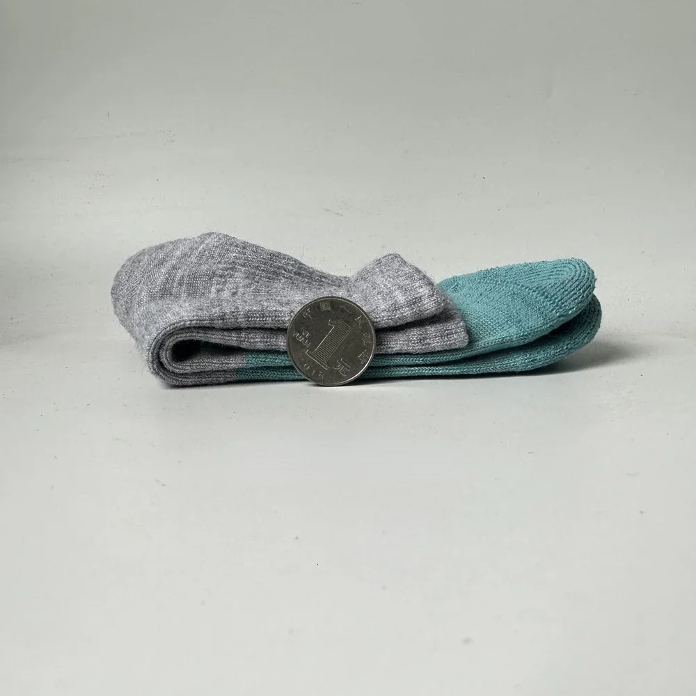 Womens Merino Wool Cushioned Hiking Socks 50% Merino Wool Lightweight Moisture Wicking Cycling Socks Running Tennis Sports Socks 240715