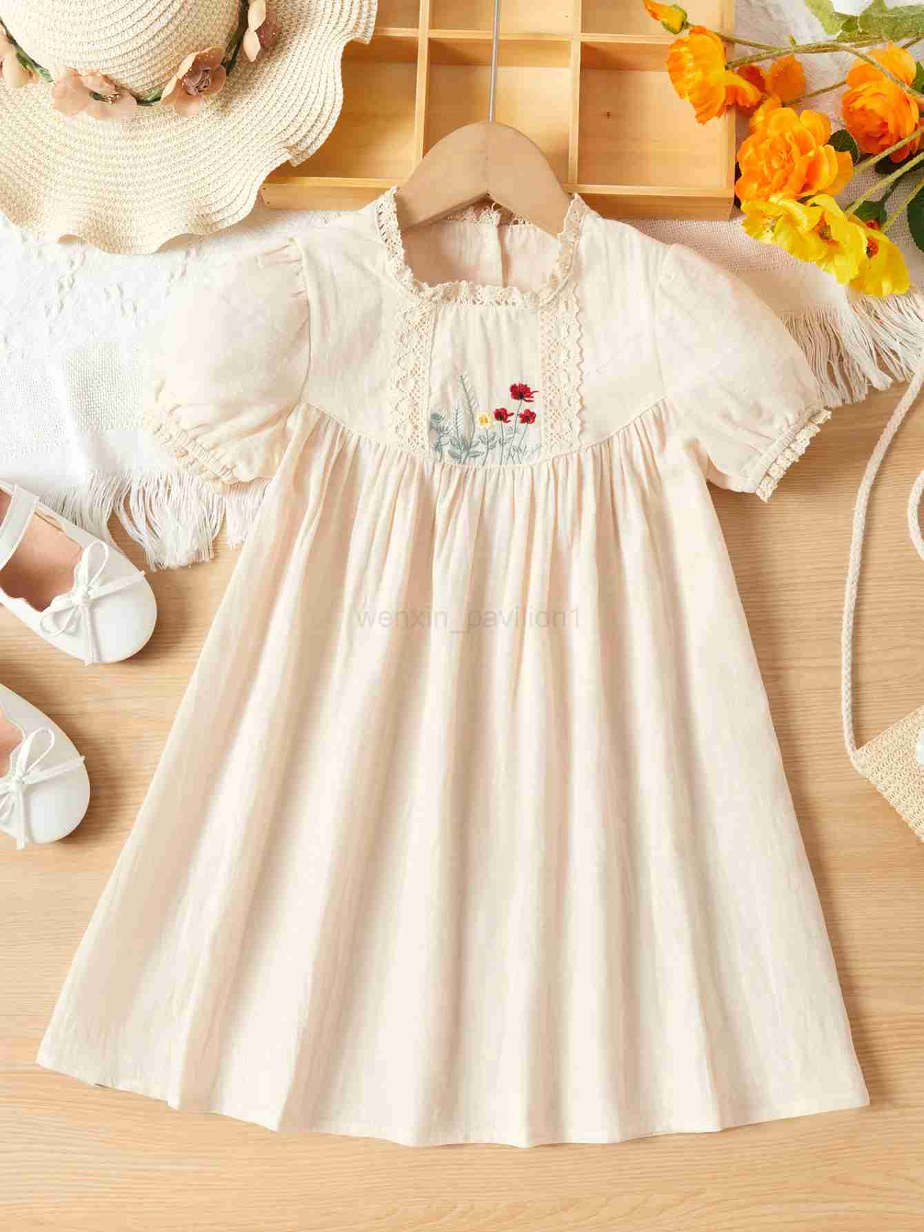 Girls Casual Embroidered Floral Dress Little Girls Fashion Birthday Gift Princess Dress Kids Pure Cotton Puffy Sleeve ClothesXJ240720