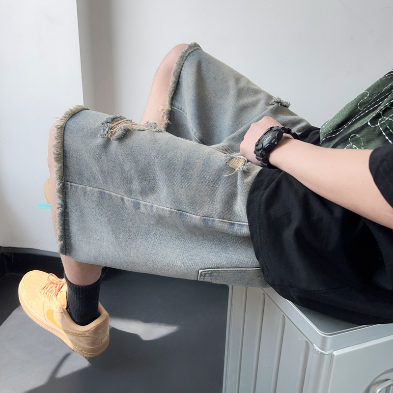 Ripped denim shorts for men, thin, loose, fringed casual pants, American high street five quarter pants