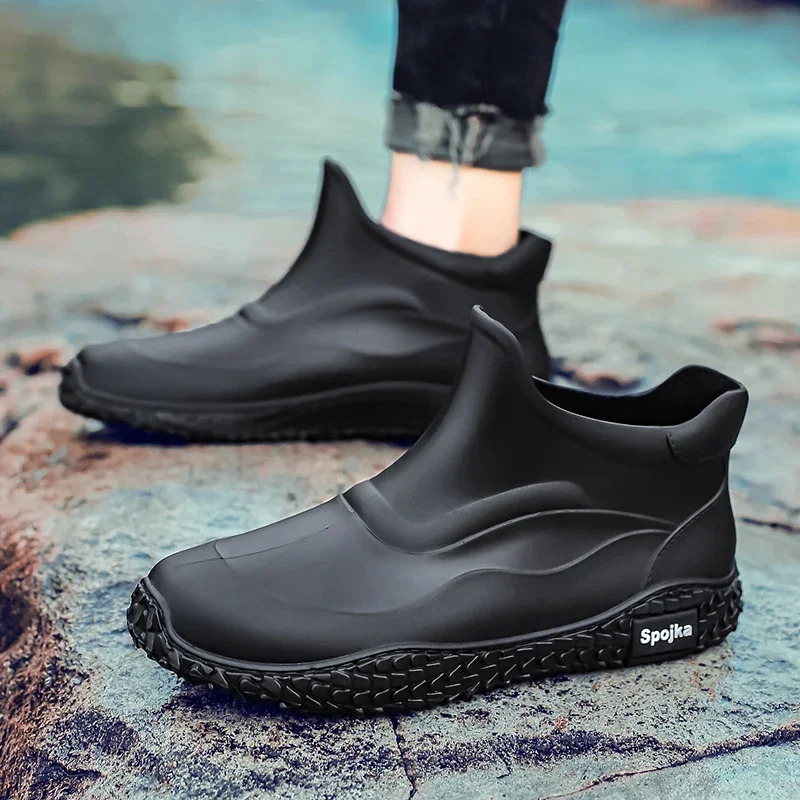 rain boots for men in winter kitchen work non-slip labor protection rain boots outdoor fishing special short rubber shoes 240712