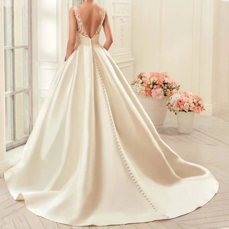 Elegant Ivory Satin A Line Wedding Dresses Modern Boho Garden Robes de Mariee Sweep Train Buttons Simple Bridal Reception Gowns Custom Made