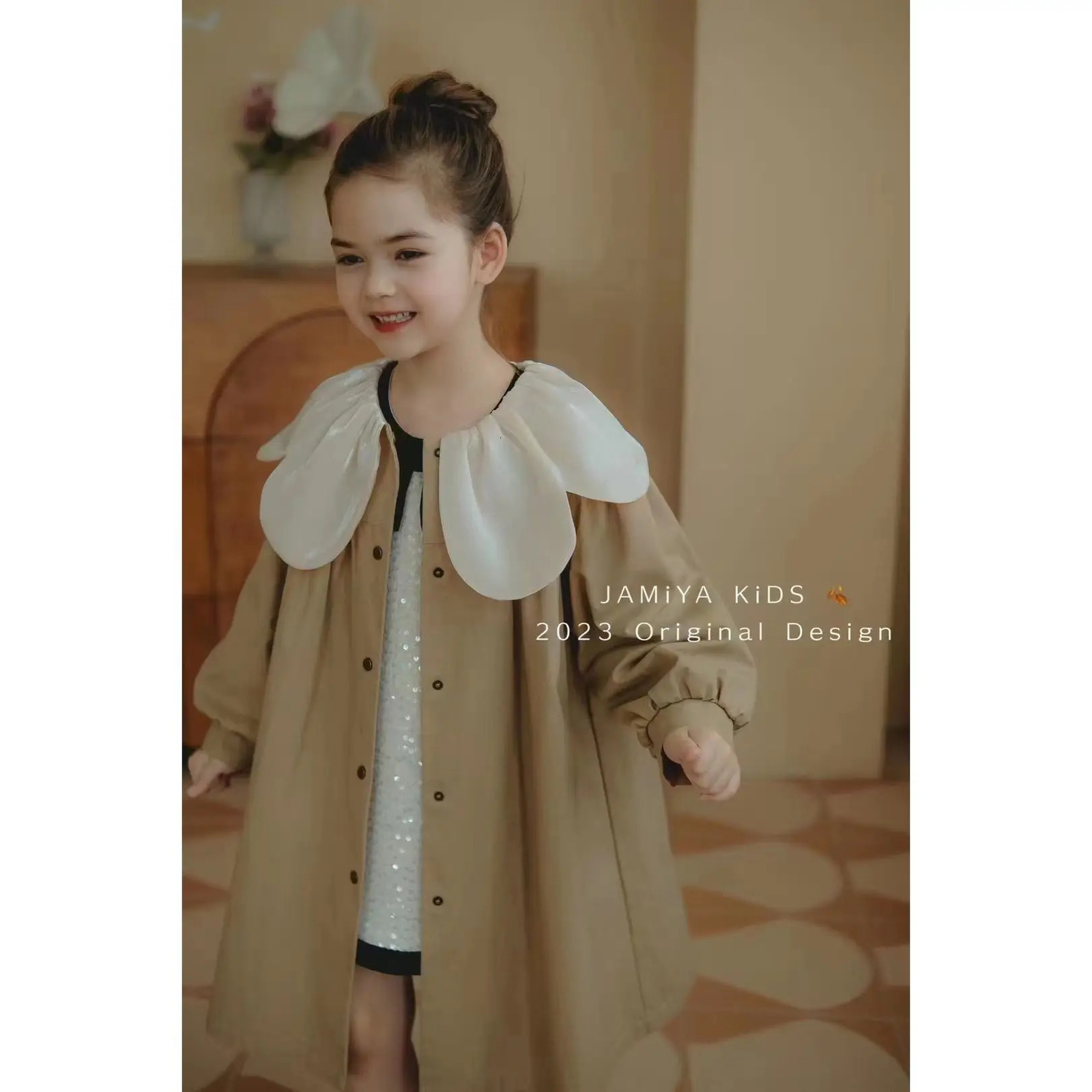 Kids Girls Teens Spring Autumn Windbreaker Coats Khaki Petal Collar Princess Oversize Coat Medium Long Outerwear Trench Clothes 240711