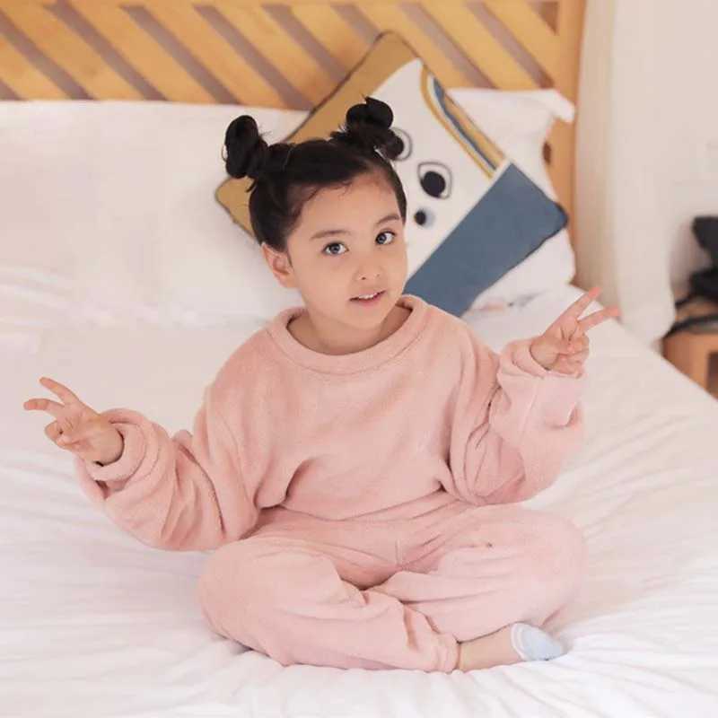 2 pieces/set of Autumn childrens coral velvet pajamas baby boys and girls winter with thick velvet childrens pajamas warm family set childrens clothin