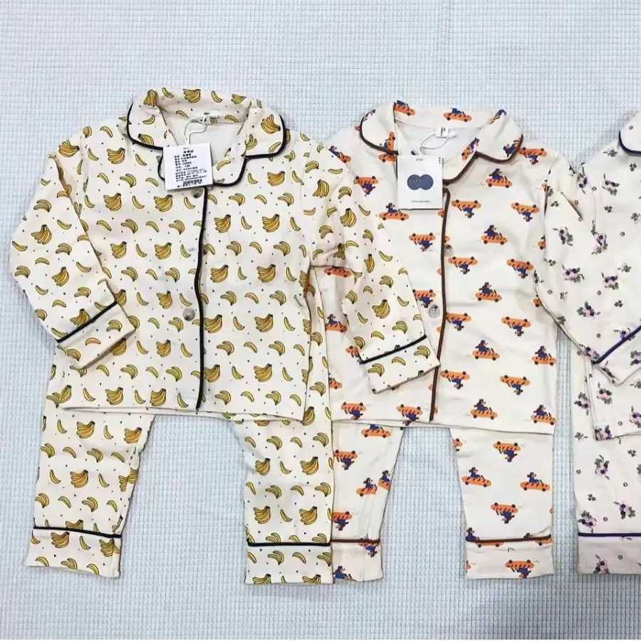 Korean style childrens girls 2-piece autumn long sleeved warm sleepwear top+pants newborn sleepwearW240716
