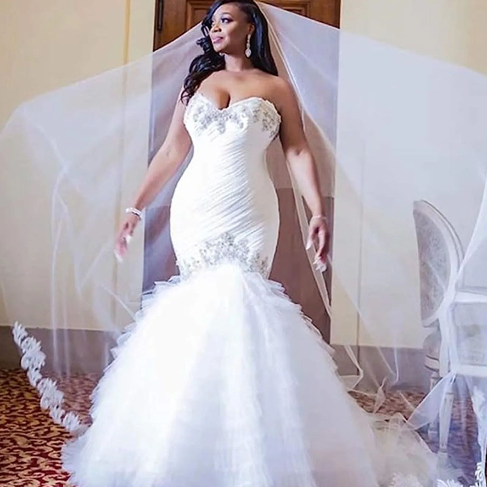 2024 Vintage Sexy African Mermaid Wedding Dresses Sweetheart Illusion Lace Appliques Ruffles Tiered Organza Forma Custom made