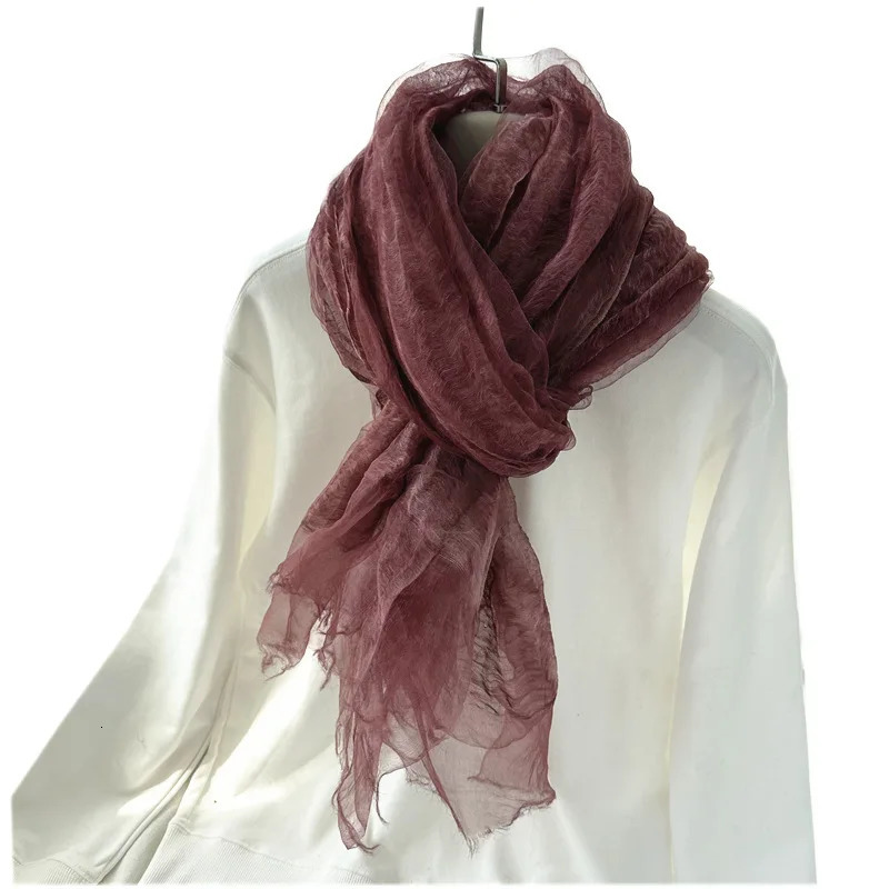 Lightweight Scarf Womens Linen Gradient Blue Dyed Sunscreen Shawl Versatile Thin Mulberry Silk Retro Spring and Autumn 240712