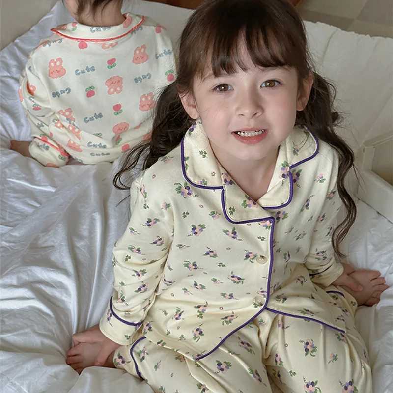 Korean style childrens girls 2-piece autumn long sleeved warm sleepwear top+pants newborn sleepwearW240716