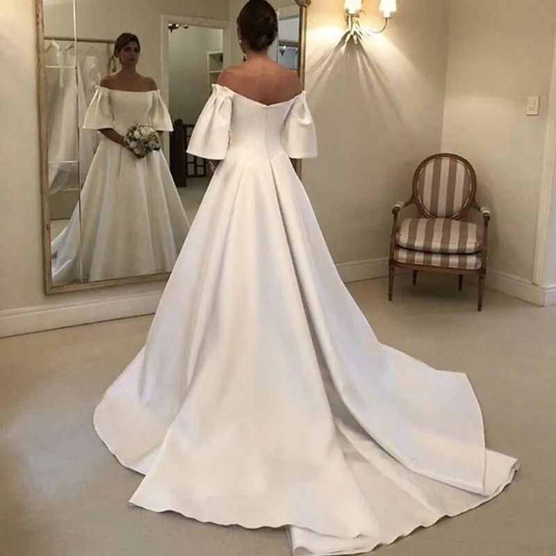 Off Shoulder A Line Wedding Dresses With Juliet Half Sleeves Lace Appliques Bridal Gowns Lace-up Back Tulle Second Recption Dress Custom made