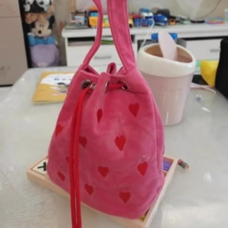 Sweet Winter Autumn Corduroy Crossbody Bags Women Cute Embroidery Shoulder Bucket Bag Ladies Bolsa 240712 zhanyishengli