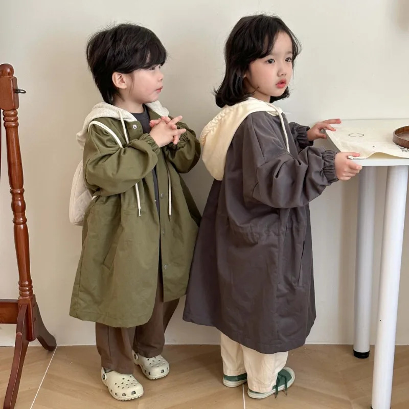 Spring Kids contrast color hooded trench jackets Boys and girls loose casual long style wind jackets 240711