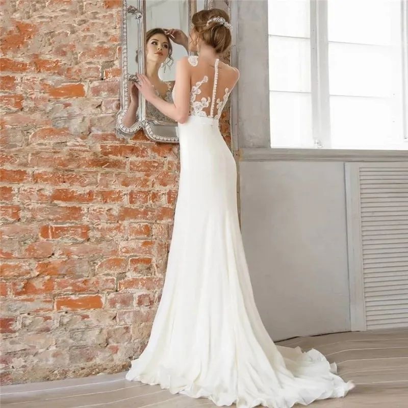 Boho Beach Wedding Dresses Sheer Neck Lace Appliques 2024 Elegant Satin Sweep Train Bridal Gown Illusion Buttons Back robes de mariee Custom Made