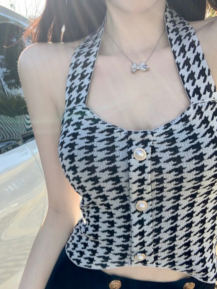 Summer neck hanging Qianniao grid tank top, niche short style, sweet and spicy, inside, sexy outside, pure desire top for women