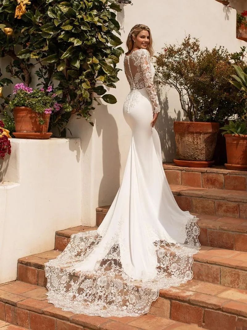Modest Mermaid Wedding Dresses Boho Garden Satin Long Sleeves 2024 Lace Apliqued Jewel Neck Bridal Gowns Buttons Back robes de Mariee Custom Made
