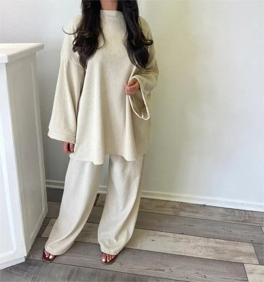 Winter Fashion Corduroy Two Piece Set Women Round Neck Long Sleeve Top Wide Leg Pants Casual Loose 240717