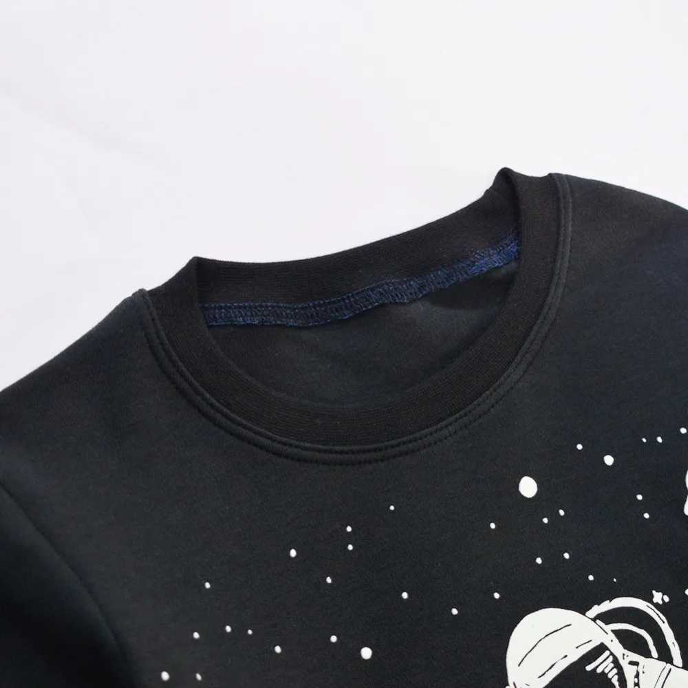 BINIDUCKLING Childrens and Boys Pajama Set Space Printing Pajamas Spring and Autumn Cotton Long Sleeve Pajamas Childrens Mens Pajamas PjsW240716