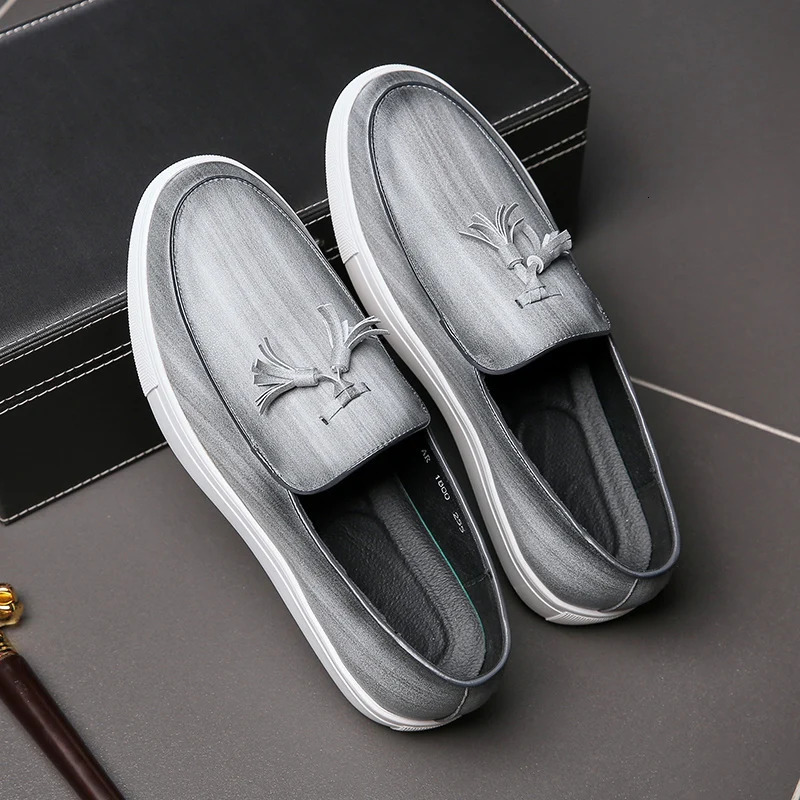 Zapatos De Hombre Loafers Mens Tassel Slip-On Comfortable Men Leather Shoes Casual Shoes Fashion Oxford Shoes Large Size 38-47 240718