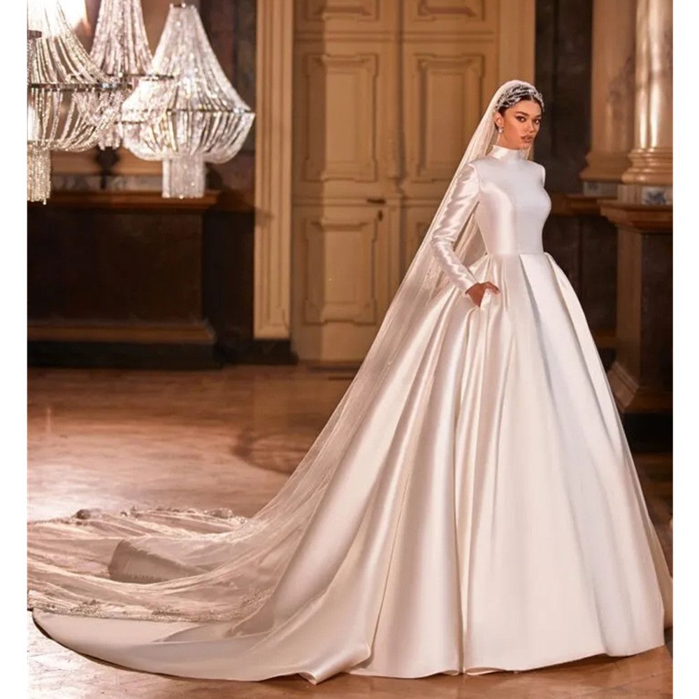 High Collar Muslim Ball Gown Wedding Dresses With Long Sleeves Modest Satin Church Bridal Gowns Court Train Illusion Buttons Back Dubai Arabic Vestido
