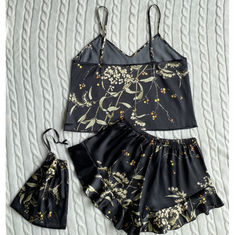 2 Pieces Ladies Sexy Silk Satin Pama Sleeveless Sleepwear Set Top and Shorts