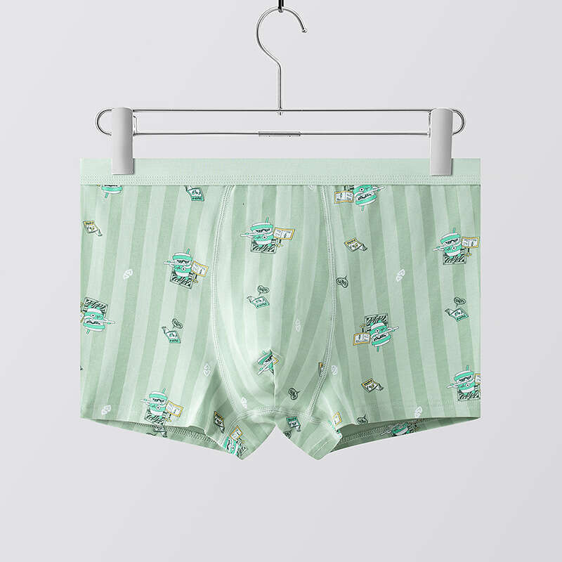 New Trendy Men's Underwear Made of Cotton for Teenagers, with A Flat Waist and Breathable Crotch at All Four Corners. Men's Shorts Designer 