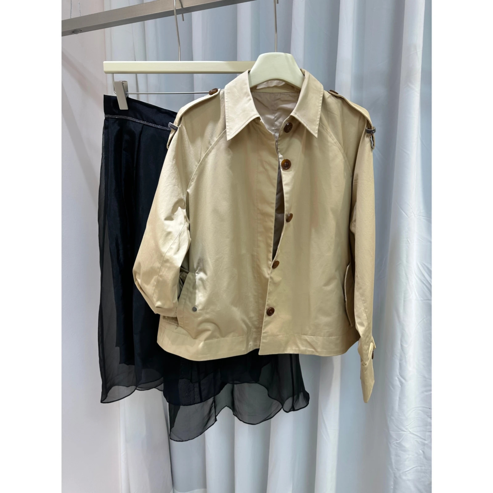 Spring and Summer BC Beaded Chain British Style Casual Long Sleeve Trench Coat Jacket Women 240712