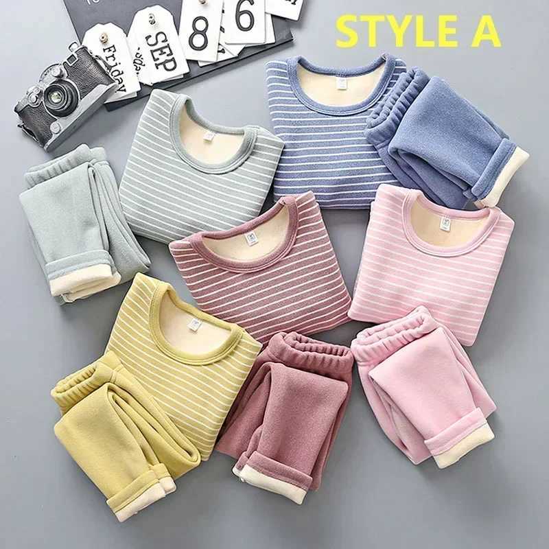 Autumn and Winter Childrens Thick Warm Pajamas Baby Boys and Girls Cartoon Long Sleeve Pajamas Childrens Pajama SetW240716