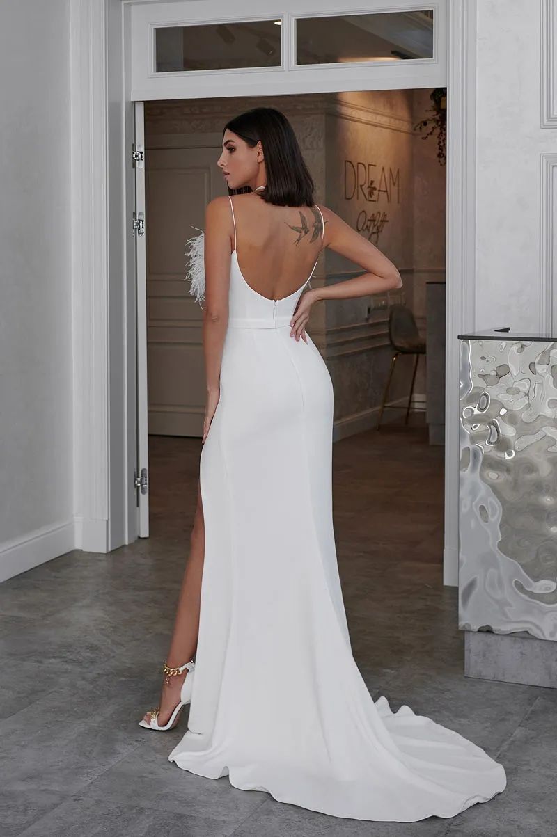 Furs Modern White Satin Mermaid Wedding Dresses Spaghetti Straps Sexy Thigh Split Backless Robes de Mariee Sweep Train Open Back Bride Simple Bridal C