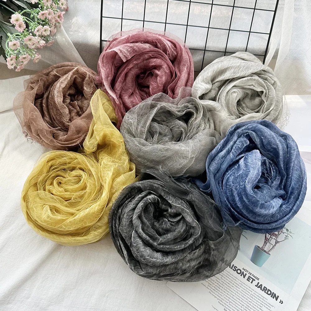 Lightweight Scarf Womens Linen Gradient Blue Dyed Sunscreen Shawl Versatile Thin Mulberry Silk Retro Spring and Autumn 240712