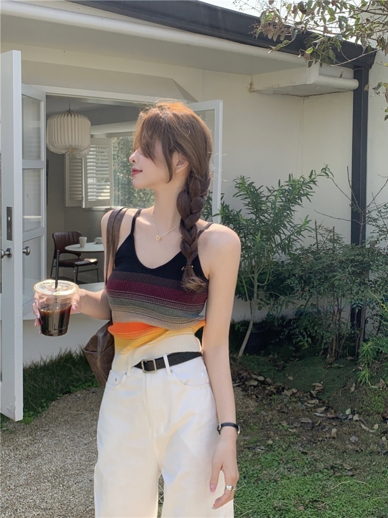 Summer striped undershirt, women's knitted camisole vest, short sleeved spicy girl top, outerwear design sense