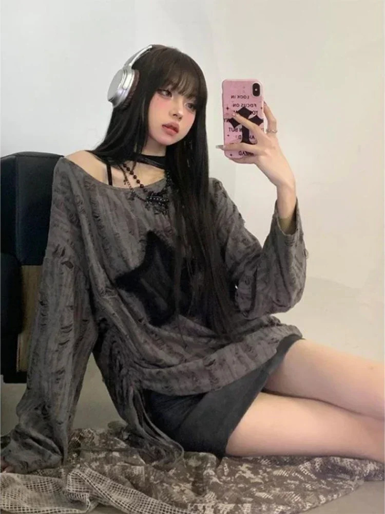 Y2k Women Vintage Star Gray Harajuku T-shirts Top Oversized Acubi Tshirt Long Sleeve Aesthetics Off Shoulder Tops Alt Clothes 240717