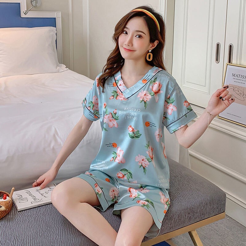 Ice sleepwear sleeved imitation two-piece home outfit goods in stockIce silk pamas women's summer thin short sleeve V-neck 2021 Korean version sw
