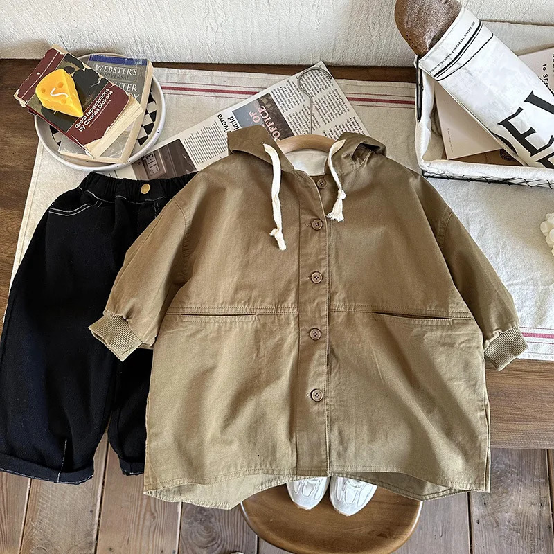 Korean childrens wear boy Korean version coat spring and autumn children all casual trench coat western style girl baby long 240711