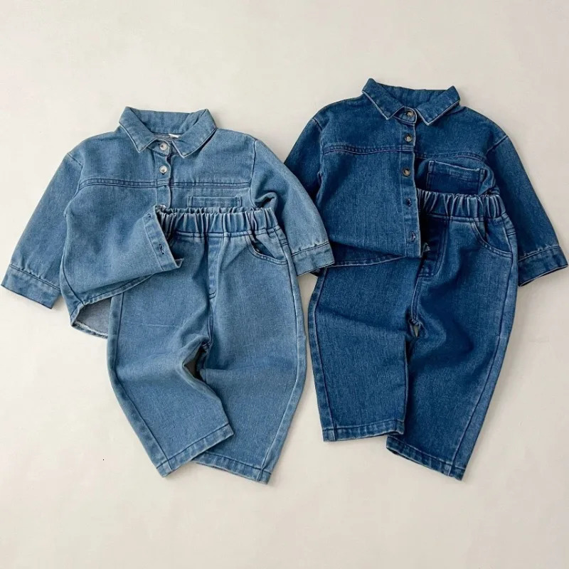 Childrens Korean Spring Suit Boys Long-sleeved Denim Shirt Jackets Denim Trousers Two-piece Baby Girls Autumn Jeans Top Pants 240713