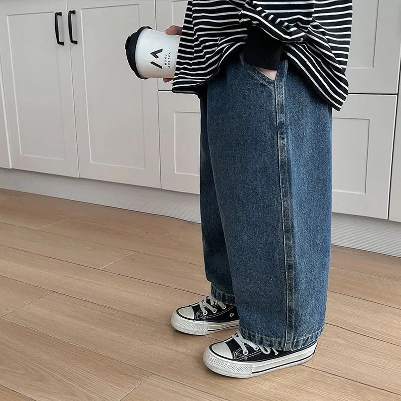 Children Clothing Kids Denim Pants Spring Fashionable Korean Style Casual Full Length Solid Color Kids Jeans 240716