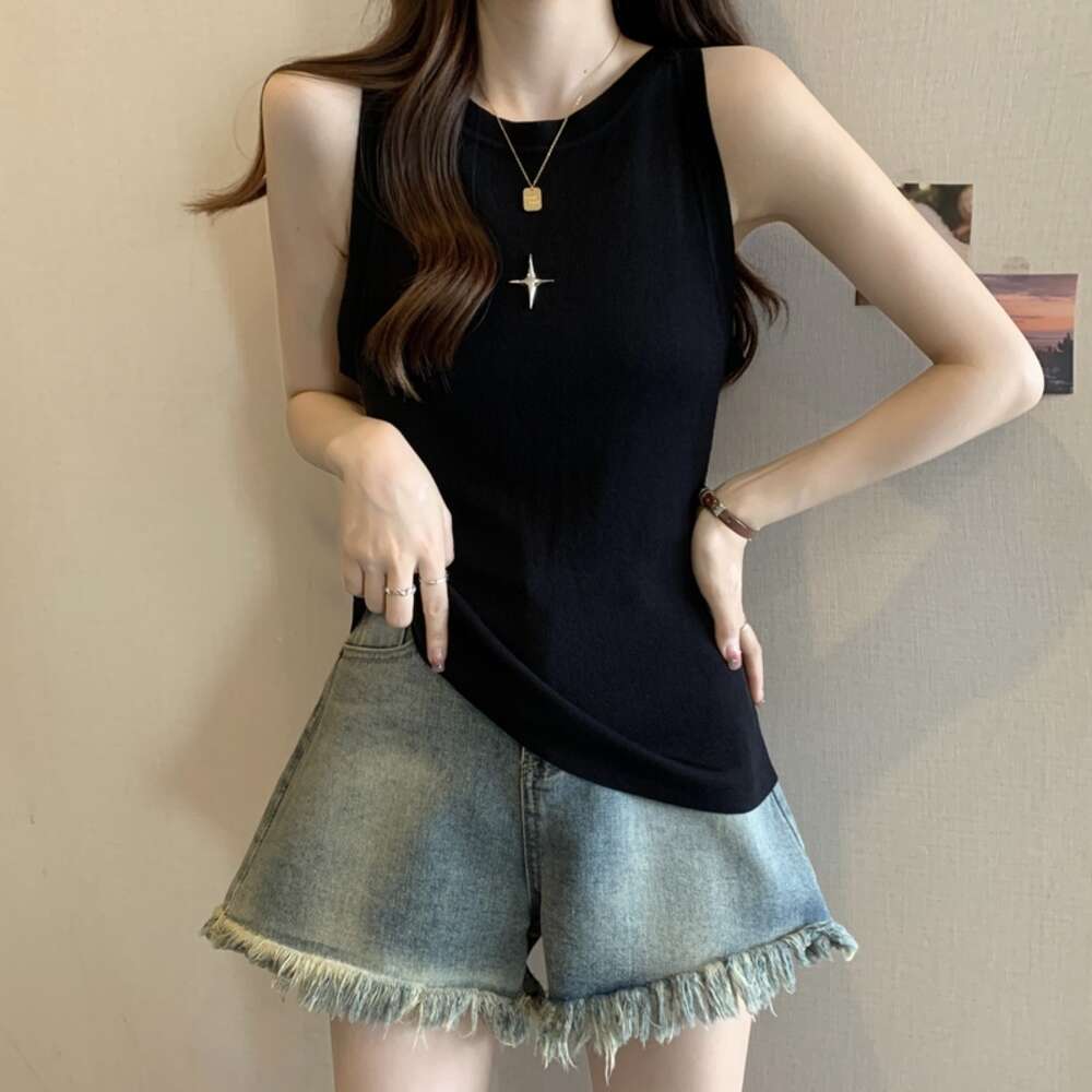 Large striped knitted camisole small vest women 2024 new style for outerwear and undershirt base, sleeveless top