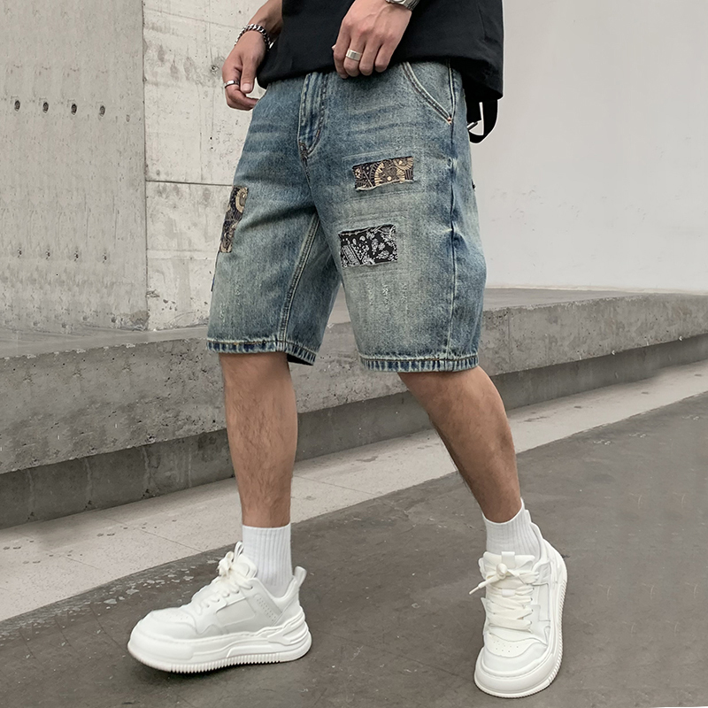 2024Trendy brand denim shorts with embroidered patches and patches, men's summer new style, personalized straight leg plus size five quarter pant