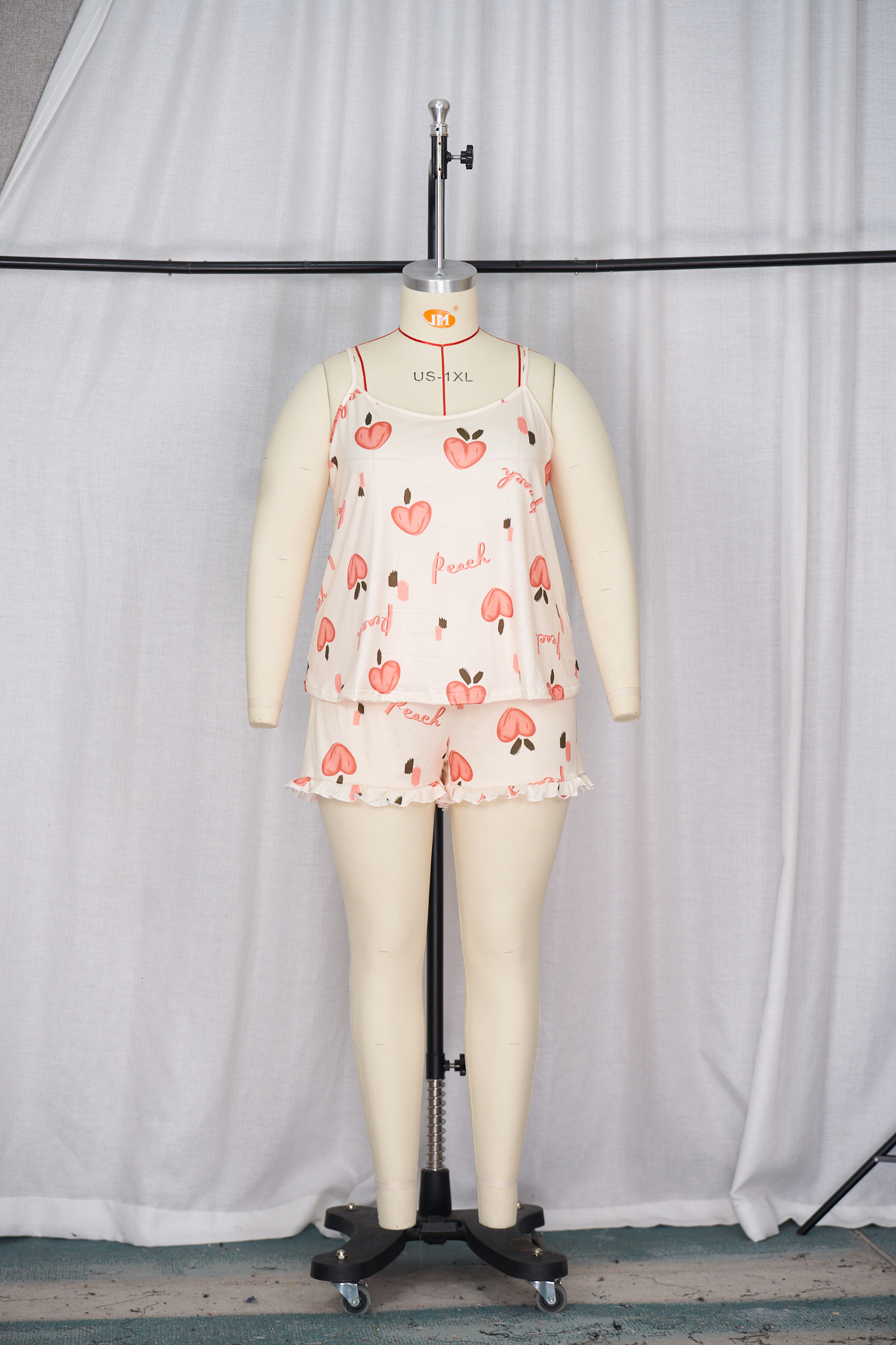 Medium to large-sized women's pamas, oversized loose fitting 2024 new suspender shorts, summer pama set, home clothing