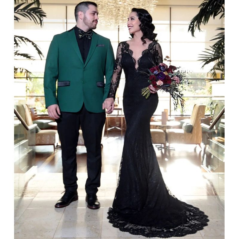Black Gothic Wedding Dresses Long Sleeves V-Neck Lace Mermaid Bridal Gowns Vintage Sexy Backless Country Bride Wear 2024 Vestido Custom made