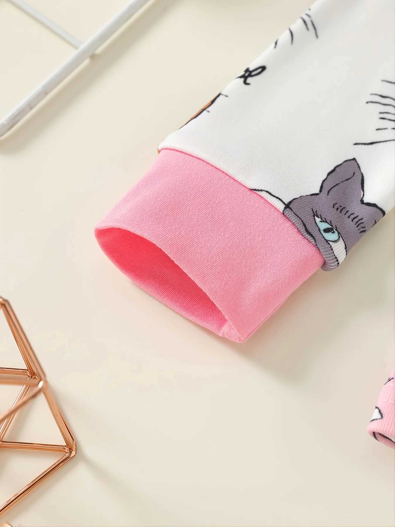 Girls two-piece cute cat head in spring and summer full-color comparison long sleeved tight fitting pajamas family setW240716