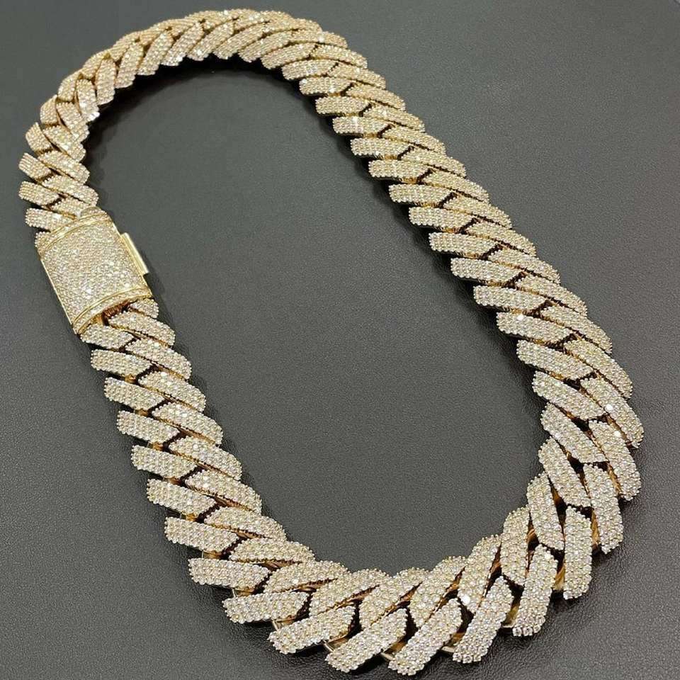 Bulky Prong Setting 20Mm 4 Rows Sterling Sier Iced Out VVS Moissanite Cuban Link Chain