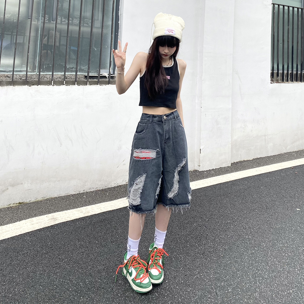 ~Trendy dressing with patch fabric, holes, casual loose denim shorts, men's and women's cropped pants