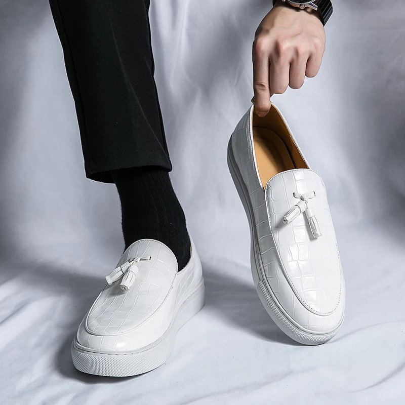 Zapatos De Hombre Loafers Mens Tassel Slip-On Comfortable Men Leather Shoes Casual Shoes Fashion Oxford Shoes Large Size 38-47 240718