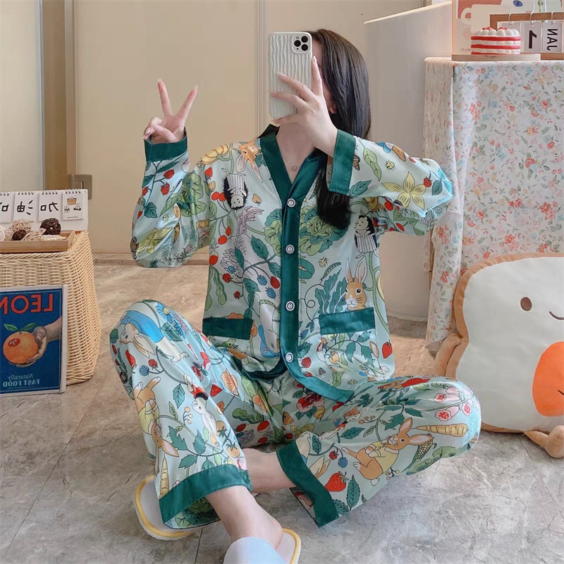 (SG Seller) Lady Faux Silk Polyester Set Sexy Homewear Women's Casual Loungewear V-neck Long Sleeve Pamas Suit