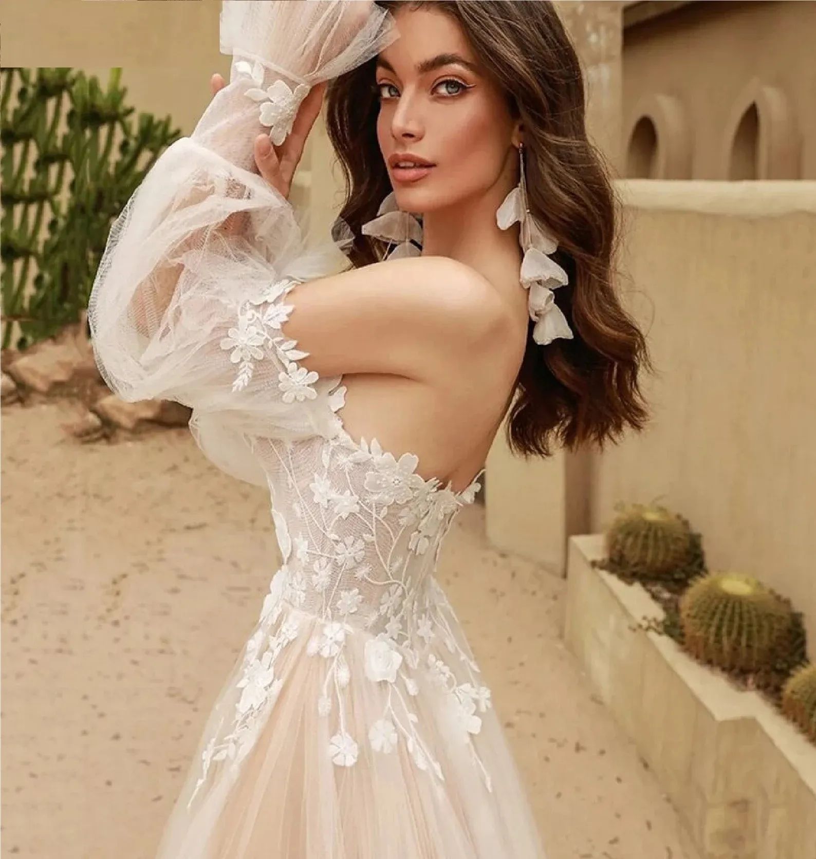 Bohemian Champagne Tulle A Line Wedding Dresses With Removable Long Sleeves Floral Lace Appliqued Bridal Gowns Sexy Sweetheart Bride Vestidos De Novi 