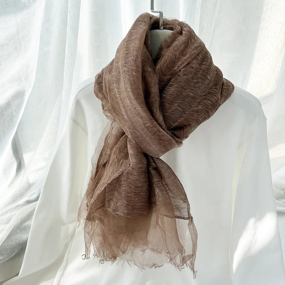 Lightweight Scarf Womens Linen Gradient Blue Dyed Sunscreen Shawl Versatile Thin Mulberry Silk Retro Spring and Autumn 240712