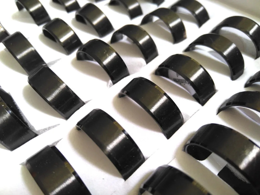 50 pieces of black strap rings mens cool finger rings 8mm stainless steel wedding rings simple ordinary jewelry wholesale 240805