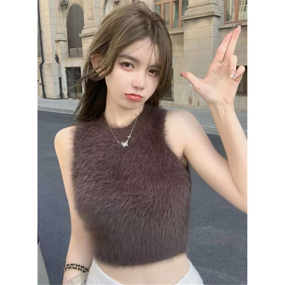 Sleeveless spicy girl wearing gray vest on the outside and inside, women's summer short style suspender sexy plush bottom shirt top