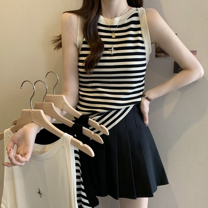 Large striped knitted camisole small vest women 2024 new style for outerwear and undershirt base, sleeveless top