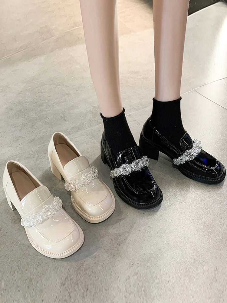 British Style Slip On Shoes For Women White Sneakers Clogs Platform Loafers With Fur Square Toe Oxfords Female Footwear Preppy S 240708